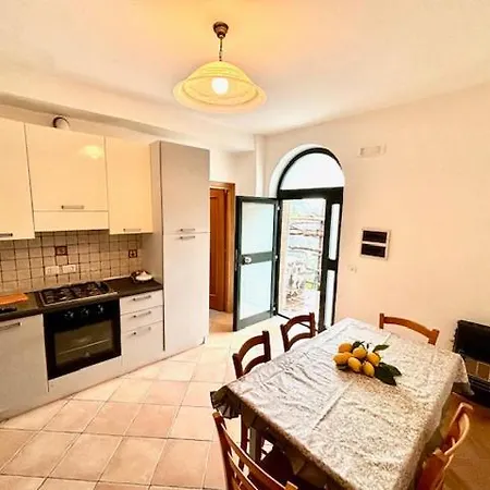 Sole House Apartment Pontone