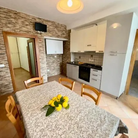 Sole House Apartment Pontone